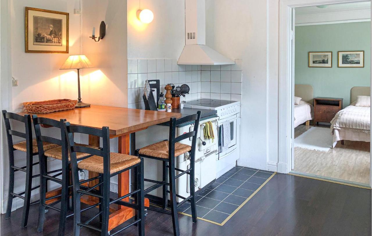Nice Home In Mantorp With Kitchen Екстер'єр фото